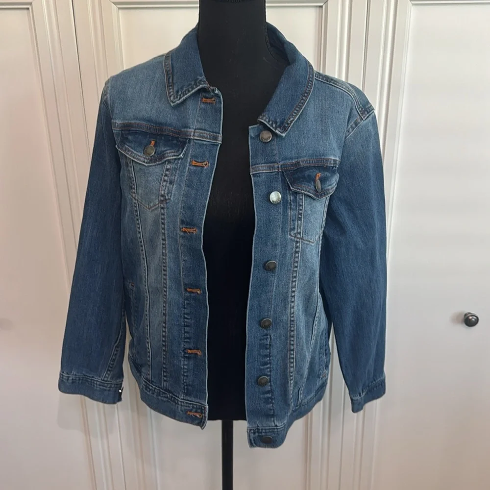 Tahari Blue and Green Jean Jacket with Peacock Design - Picture 2 of 10